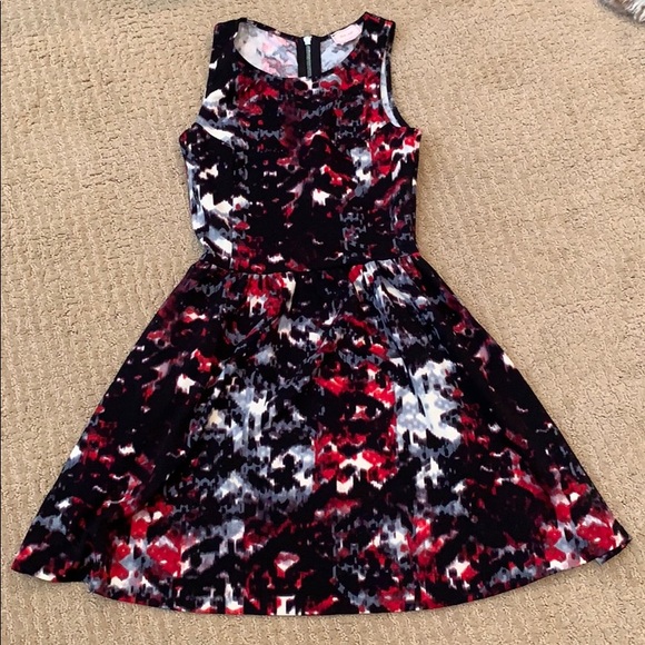 Abstract Print Sleeveless Dress - Picture 1 of 1